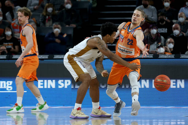 伊万对于球 伊万对于球